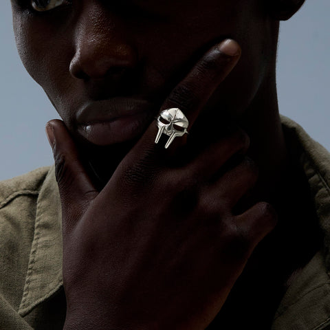 ANEL MADVILLAINY